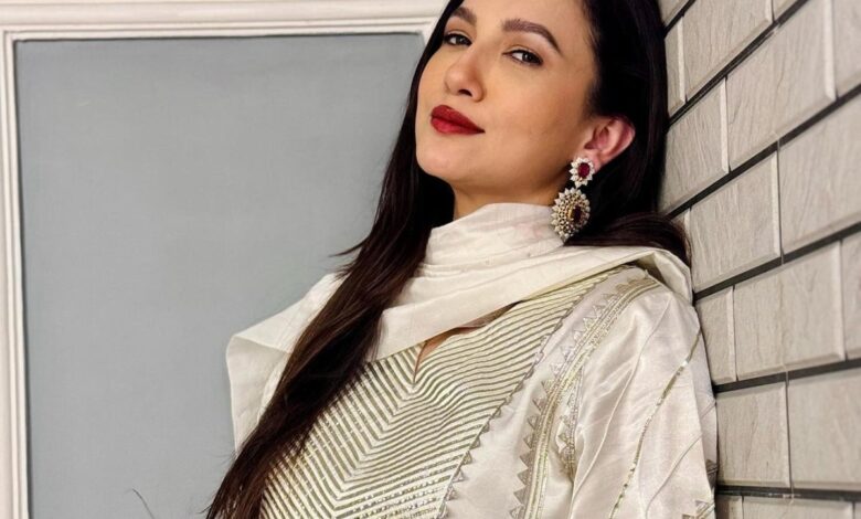 Glow and Show: Gauahar Khan flaunts her Ramzan look