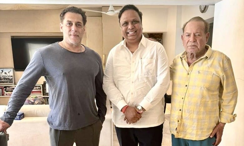 Mumbai BJP chief Ashish Shelar relishes Ramzan lunch with Salman’s family