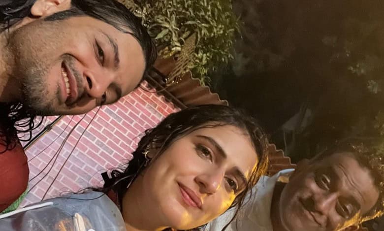 'Metro In Dino': A look at Ali Fazal, Fatima Sana Shaikh's BTS pic with director Anurag Basu