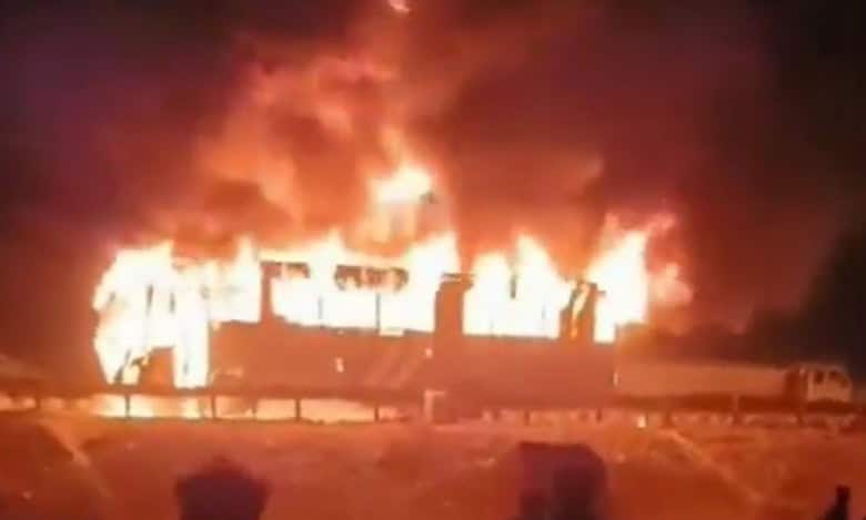 Bus cathces fire