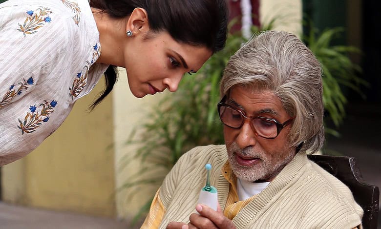 Deepika Padukone teases Amitabh Bachchan as 'Piku' clocks 9