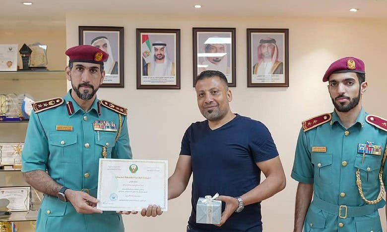 UAE: Expat returns Rs 33L cash found in ATM to police, honoured