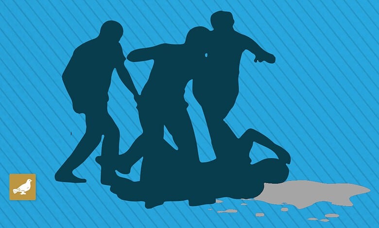 Henchmen attack police vehicle, free gang lord in Rajahmundry