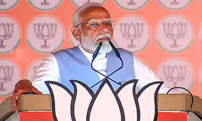 SP, Cong to gift people's property to 'vote jihad' supporters: PM