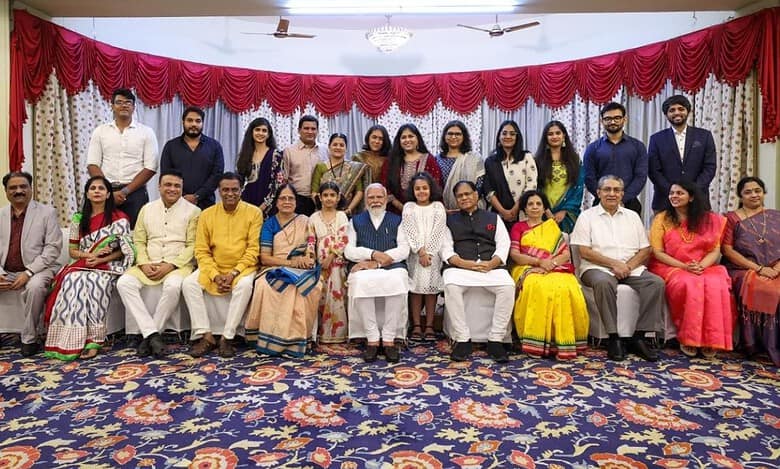 Narasimha Rao’s family members meet PM Modi