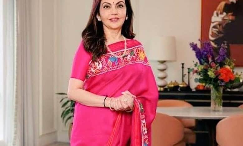 Nita Ambani's 'gold water bottle' goes viral, it is worth Rs...