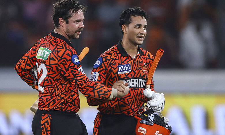 In IPL batsmen are scoring big but bowlers ruined; balance must be restored