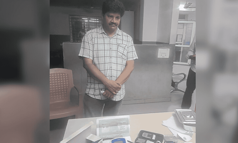 Hyderabad police arrests fake doctor; medical devices seized