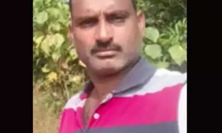 BJP) member of the Kalya grama panchayat, Santhosh Puthran
