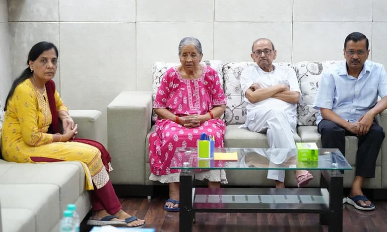 Maliwal assault case: Delhi Police defers questioning of Kejriwal's parents