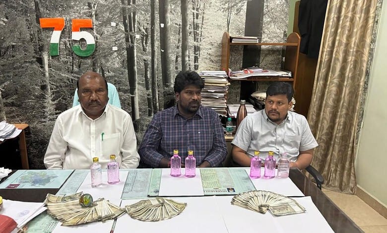Hyderabad: Irrigation officials, Surveyor held by ACB over bribe