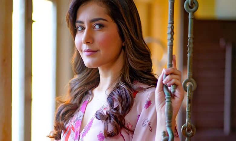 Raashii Khanna bats for closing the gender pay gap among film stars