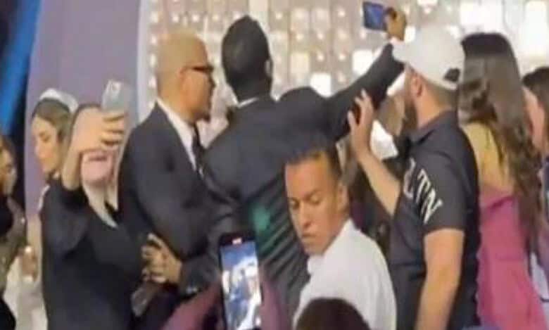 Video: Singer Amr Diab slaps fan for taking selfie with him