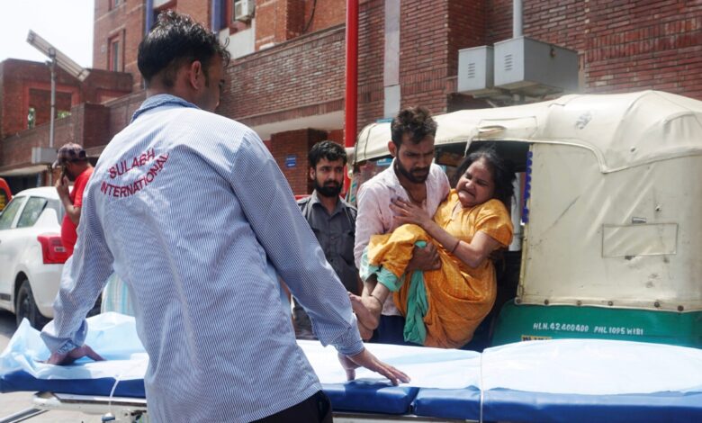 Delhi sees 17 heat-related deaths in 24 hours