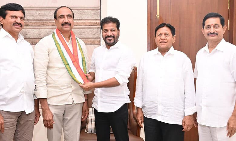 Jagityal BRS MLA Sanjay Kumar joins Congress