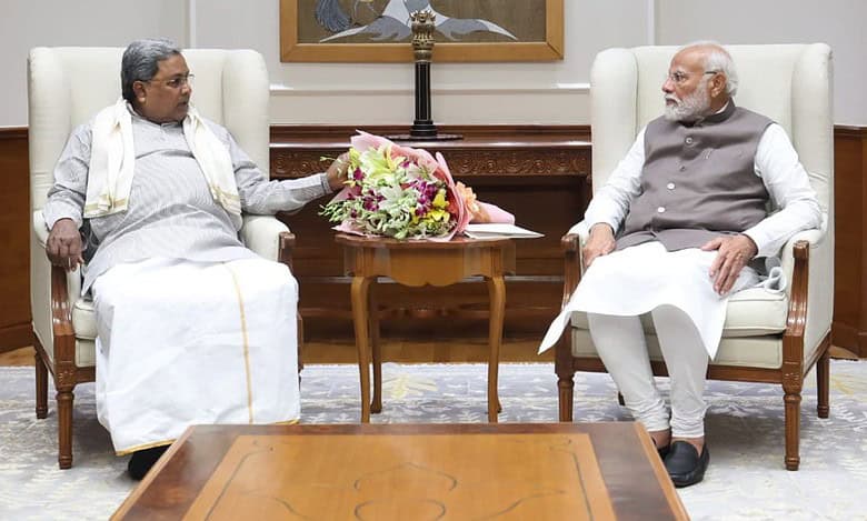 Karnataka CM siddaramaiah and PM modi
