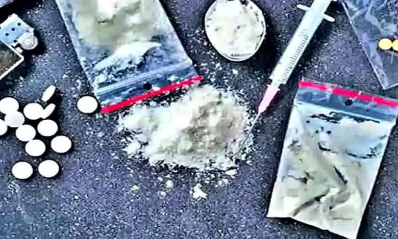 Madhapur police arrests drug peddler who has been using various travels to transport the banned MDMA from Bengaluru to Hyderabad