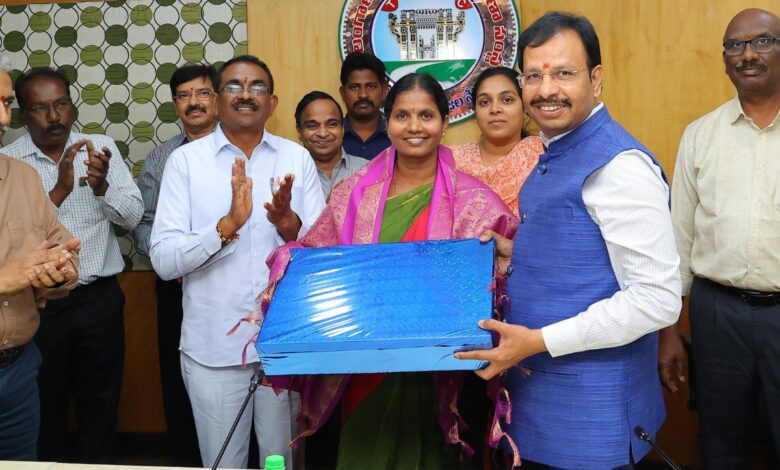 Lifetime free travel for infant born at Karimnagar TGSRTC bus station
