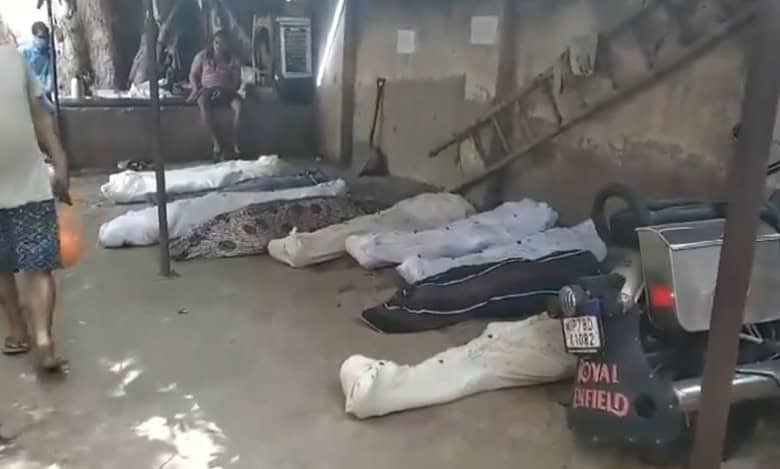 Heatwave deaths: Kin struggle for dignified farewells at overcrowded Kanpur mortuaries