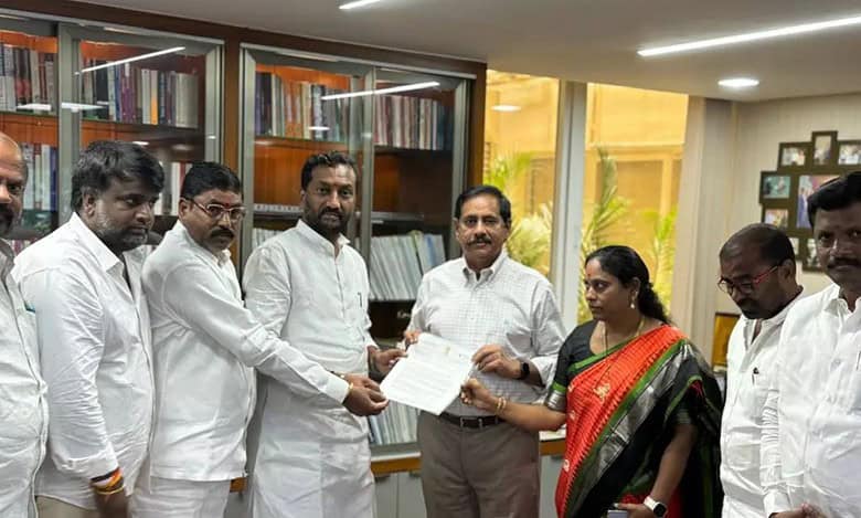BJP MP M Raghunandan Rao writes to HMRL MD NVS Reddy, proposing extension of metro line from Miyapur to Patancheru in the first phase.
