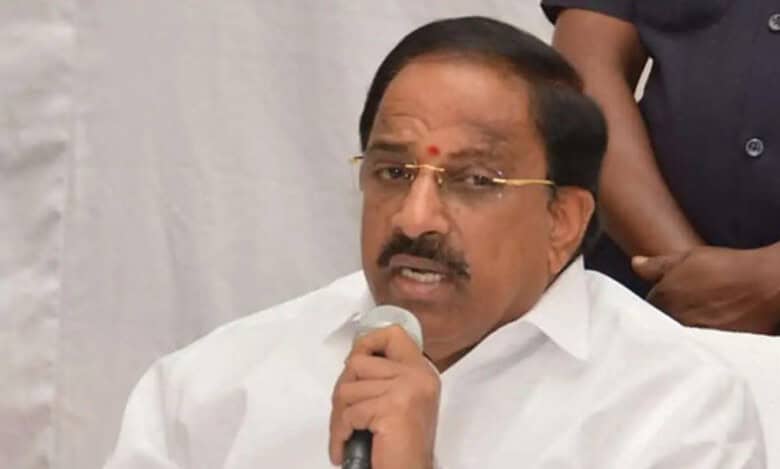 Agriculture minister directs the officials to use the fertiliser inventory verification system (FIVeS) to monitor the supply of fertilisers.