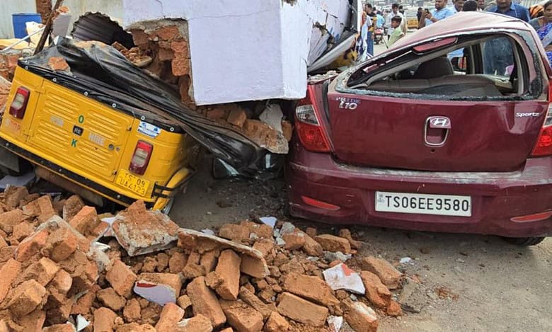Hyderabad: Truck rams into parked vehicles; no injuries reported
