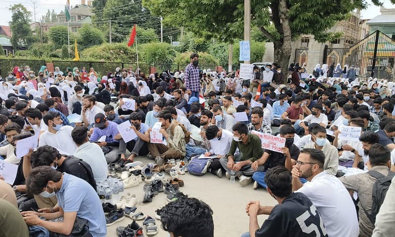 Srinagar Students