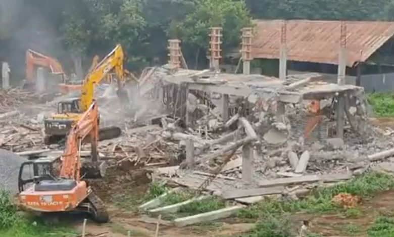 YSRCP office demolished