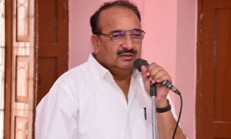 Raebareli BJP candidate concedes defeat, apologises to people