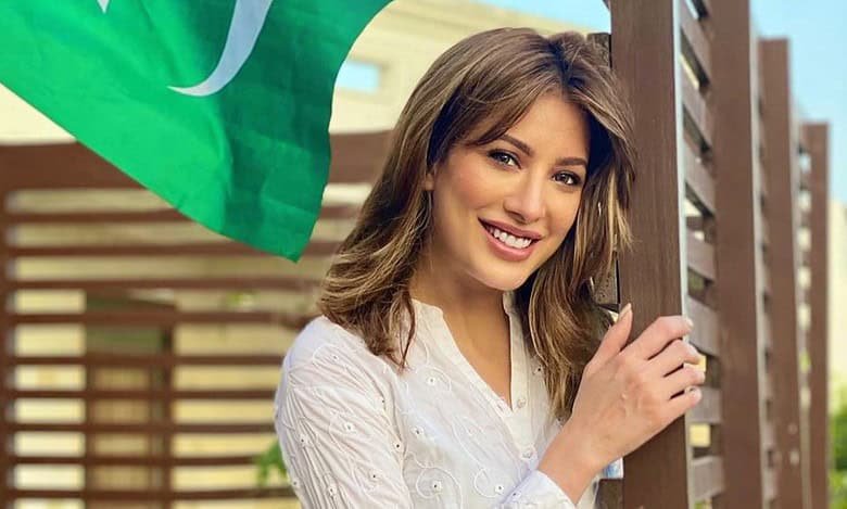 Why did Pak actress Mehwish Hayat refuse to work in Bollywood?