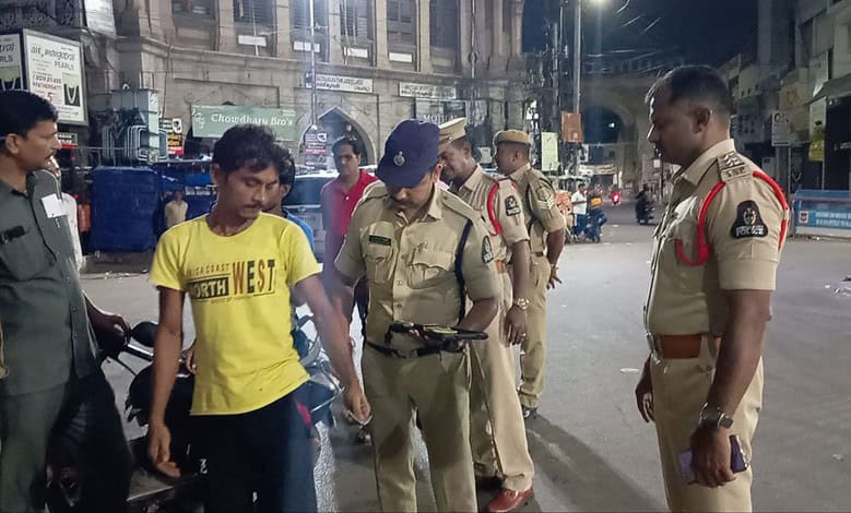 Hyderabad: Party goers, night owls afraid of going out due to police raids & diktats