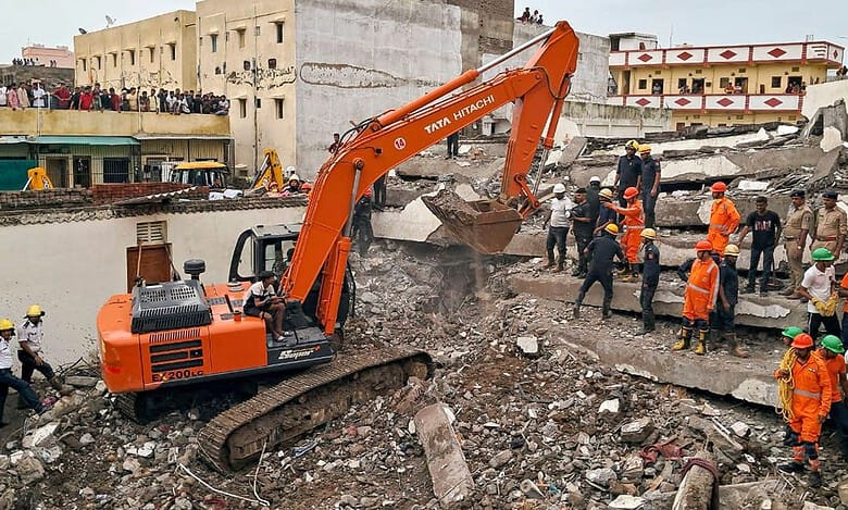 Building collapse in Surat