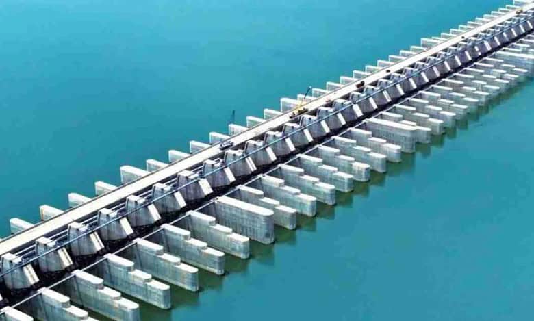 The BRS delegation will be visiting Medigadda barrage and Kannepalli pump house on Friday morning.