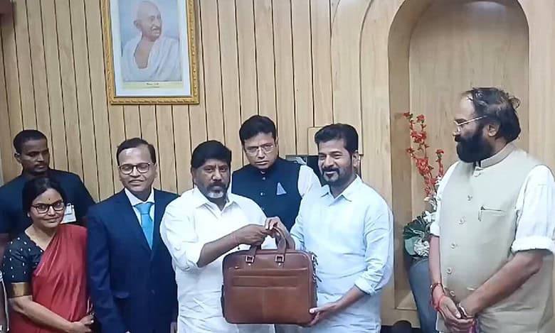 Telangana Budget 2024 LIVE: Bhatti presents Budget copies to CM Revanth