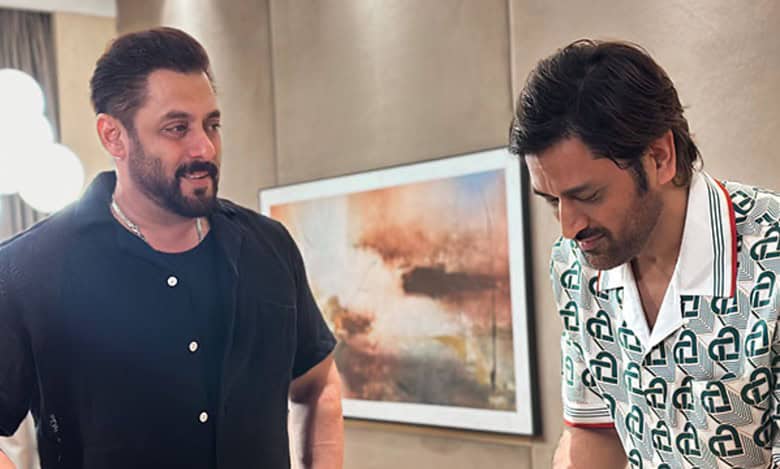 Salman Khan attends MS Dhoni's midnight birthday celebrations,