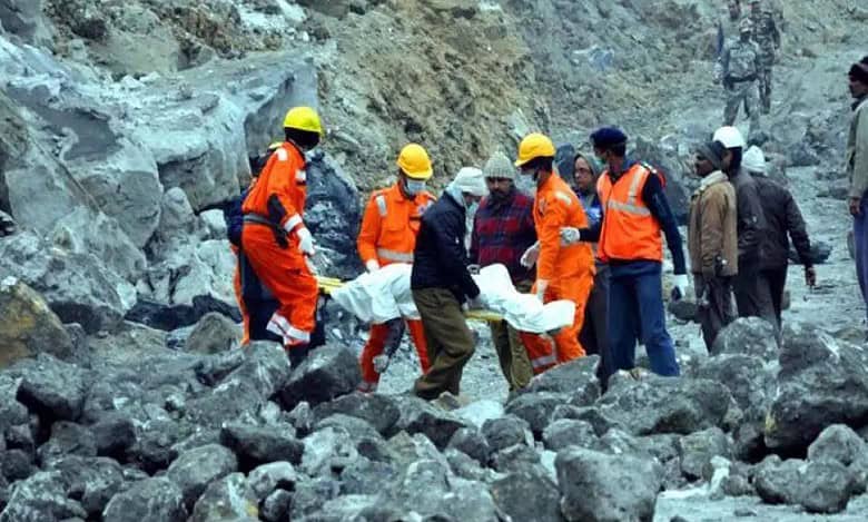 Fitter Venkateswarlu and general Mazdoor Vidyasagar died on the spot, while workers Srinivas Raju and Sammaiah escaped with injuries.