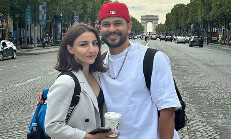 Soha Ali Khan, Kunal Kemmu celebrate 10 years of engagement in Paris