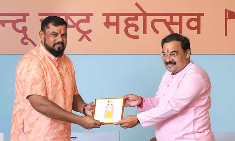 Gauri Shankar muder: BJP MLA Raja Singh fecilitates advocates of accused