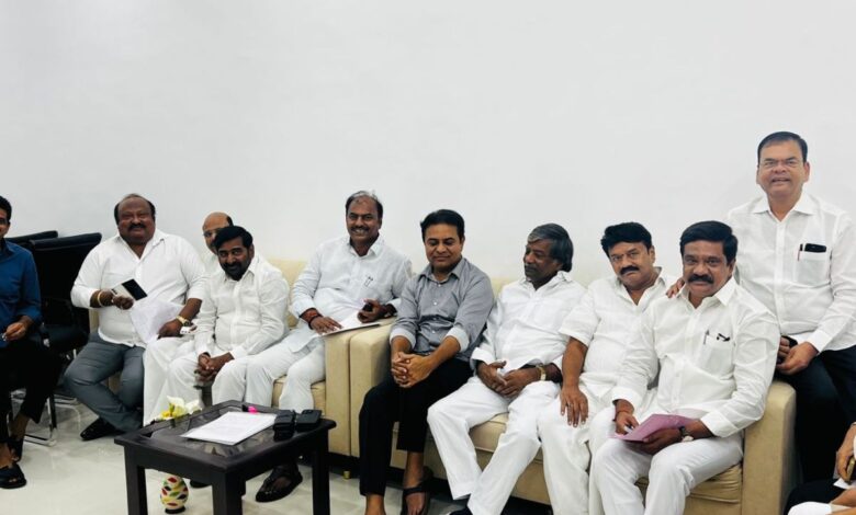 Telangana: Barely a month after joining Congress, Gadwal MLA rejoins BRS