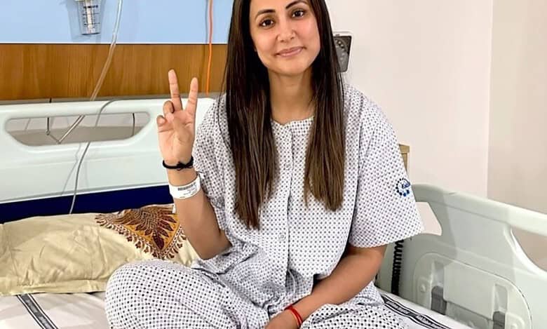 Keep going: Hina Khan drops new pics from work diaries