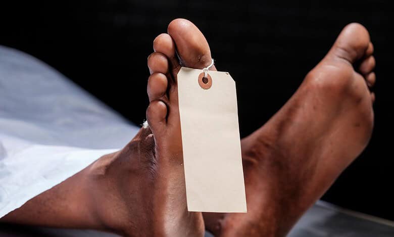 Man bludgeons mother to death with in Rallaguda