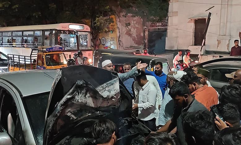 Hyderabad: Moving car catches fire at Chaderghat