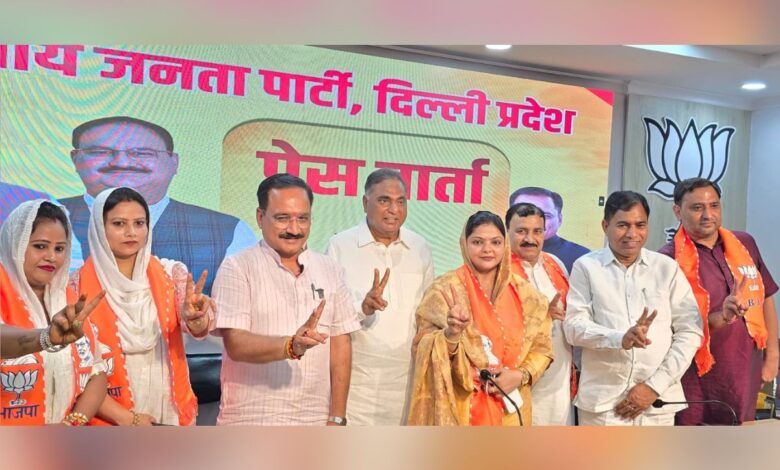 5 AAP Councilor join BJP in Delhi