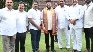 One more U-turn by BRS MLA B Krishnamohan Reddy, meets Telangana CM