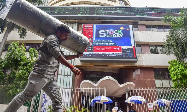 Stock market carnage makes investors poorer by Rs 15.32 lakh crr