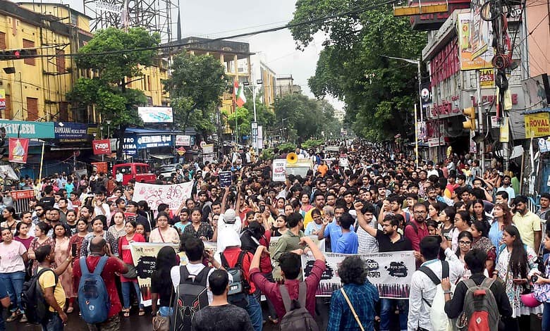 Professors condemn arrest of students for protesting outside Durga Puja pandal over RG Kar horror