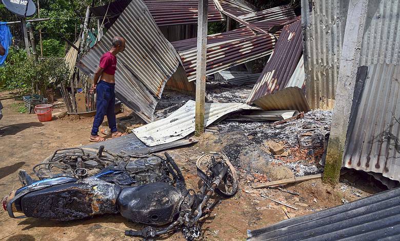 Seven cops injured during anti-Waqf Act rally in Tripura