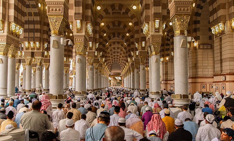 Over 5.7M worshippers perform prayers at Prophet’s Mosque in Madinah