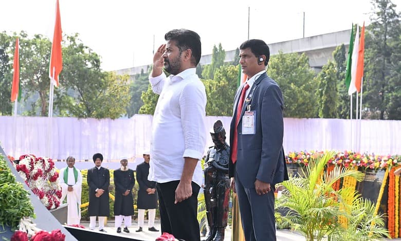 Revanth Reddy hoists Tricolour at Golconda Fort in Hyderabad