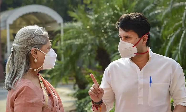 Dhankhar-Jaya face-off: Scindia says Oppn must apologise to VP
